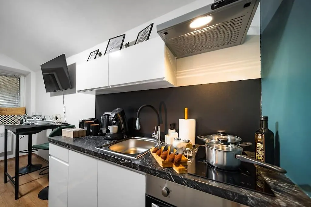 Apartment Secret Budget Studio Oasis Prague